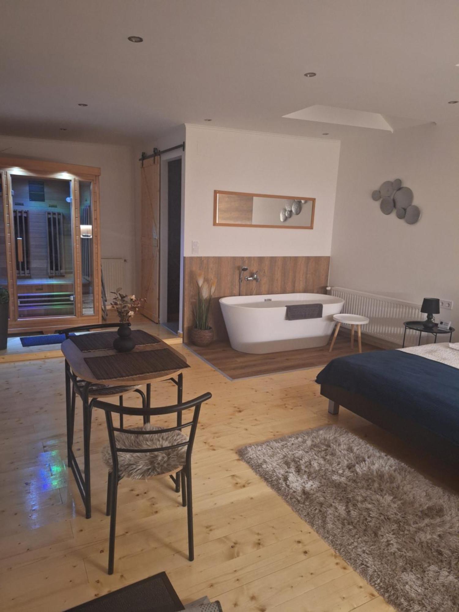 Varfal Apartman II Eger Habitación foto